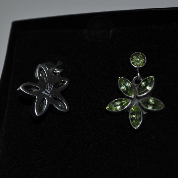 Nicky Butler Peridot Gemstones Flower Design Drop Earrings in Sterling Silver - Picture 2 of 2